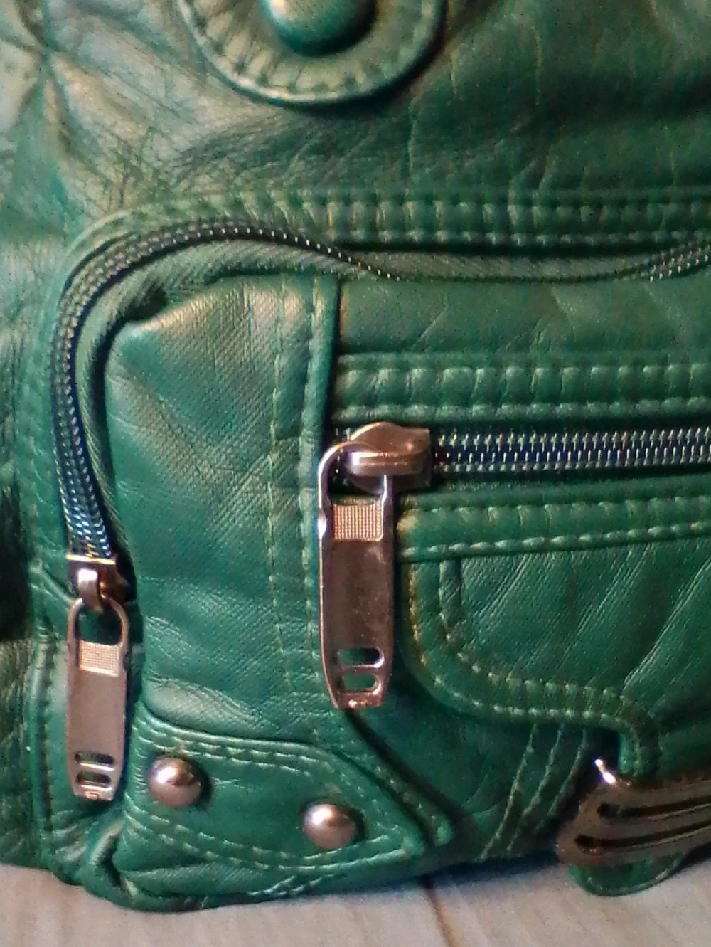 N/A stylish green
